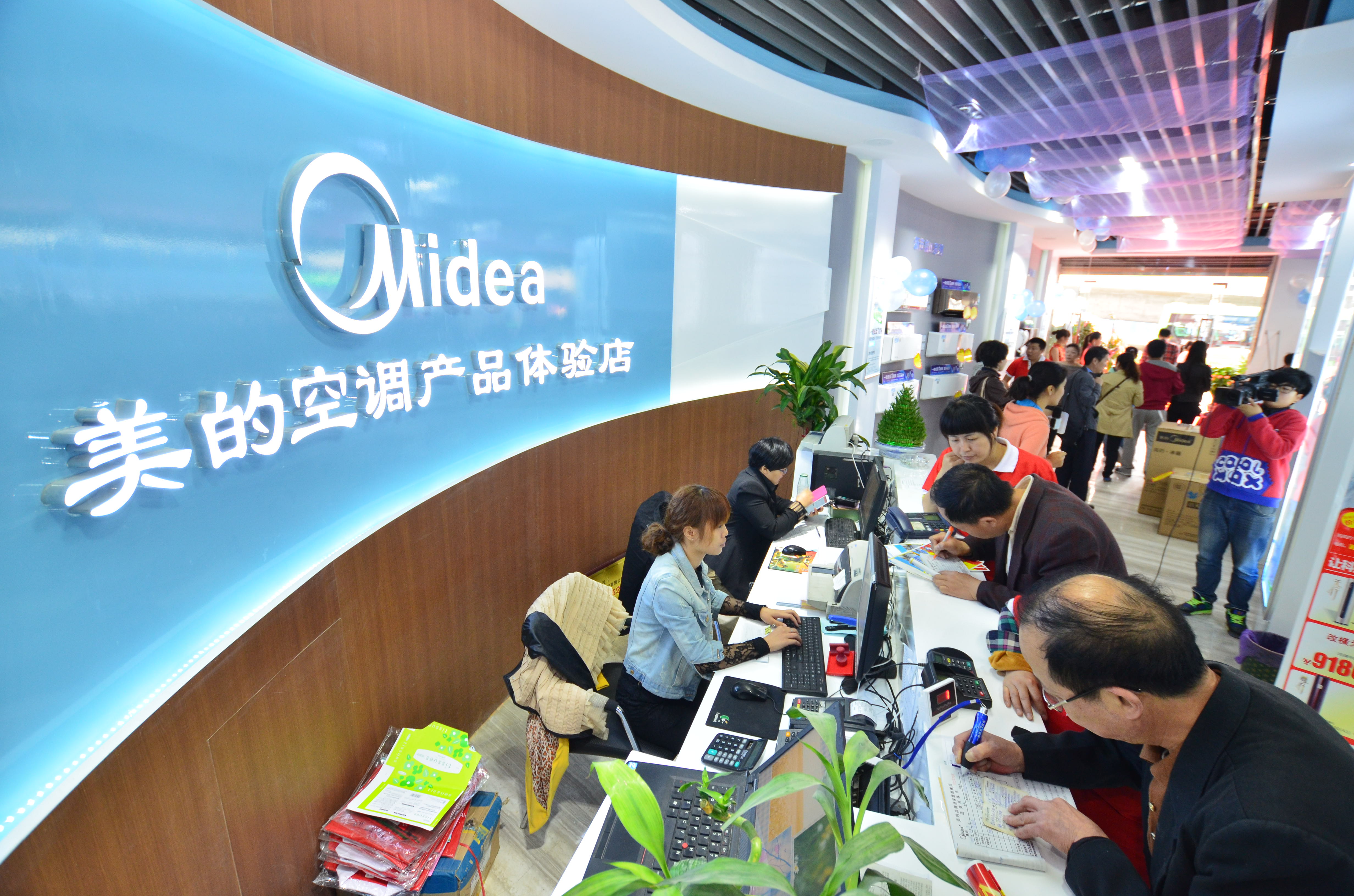 ���Ŀ��{(di��o)���۽����M��ʹ�Ãrֵ���Գ־�Ʒ��(zh��n)�Բ��ӓu